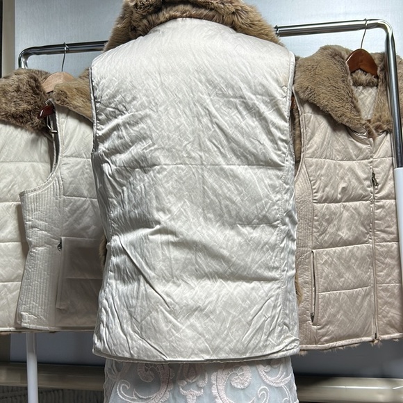 Mifresia rabbit fur vest NWT zipper front 2 pockets 2 colors ribbed sides - Picture 12 of 14